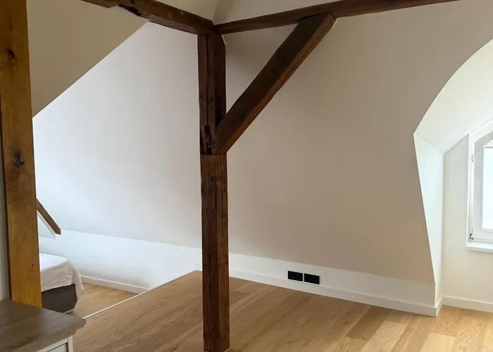 Saniertes Penthouse Im Park Am Goitzschesee *